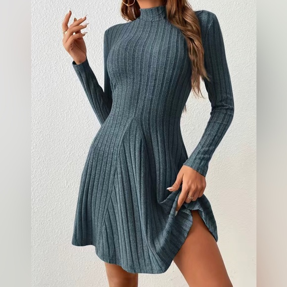 Dresses & Skirts - NWT Solid ribbed long sleeve dress top NIP
